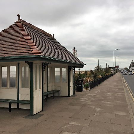 Lovely Sea Front House In Cleethorpes - Sleeps 6 Buitenkant foto