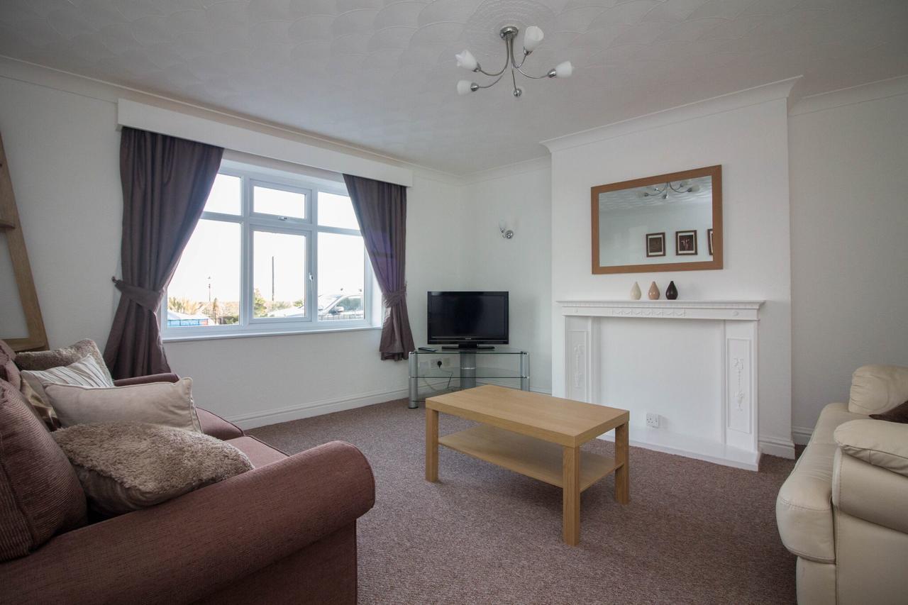 Lovely Sea Front House In Cleethorpes - Sleeps 6 Buitenkant foto