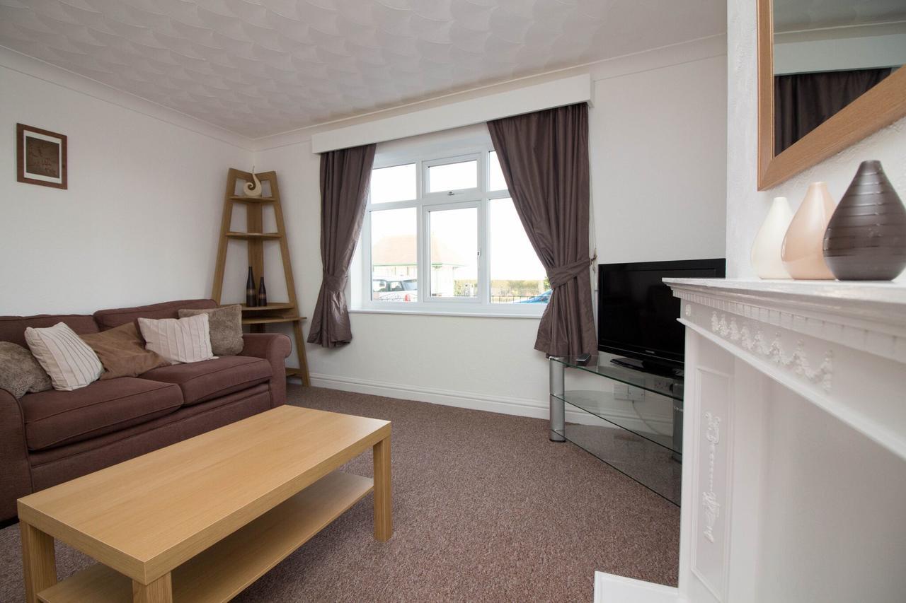Lovely Sea Front House In Cleethorpes - Sleeps 6 Buitenkant foto